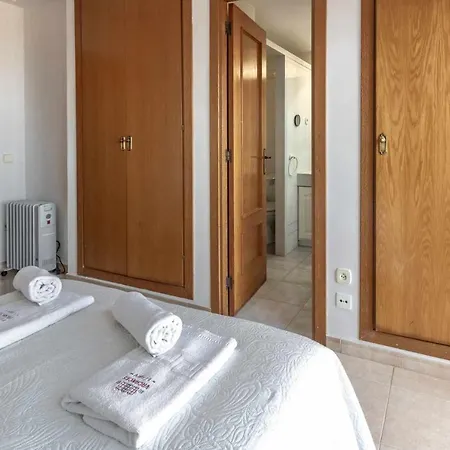 Mirador 32 Amplia Casa Con Barbacoa Girona